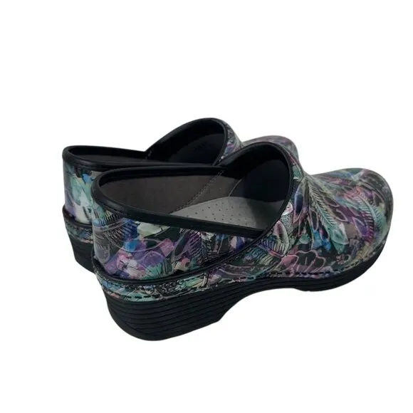 Dansko Women Professional Patent Leather Clogs Multicolor Abstract Print SZ 40