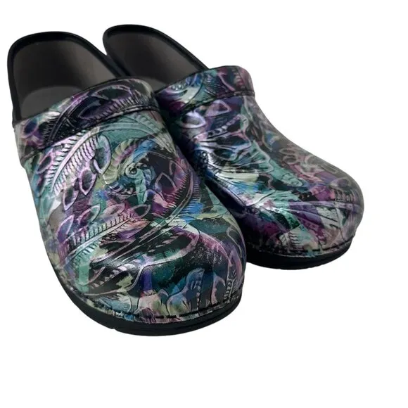 Dansko Women Professional Patent Leather Clogs Multicolor Abstract Print SZ 40