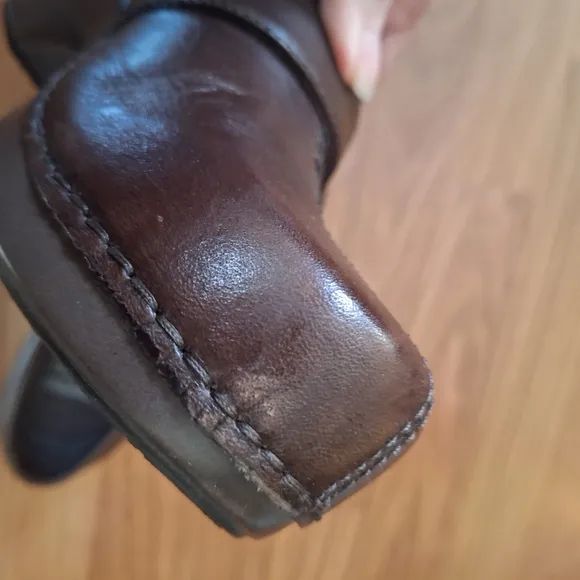 Dansko Womens Brown Leather Clogs Size 39 / 8.5 - 9 US 1.5&quot; Heel Buckle Accent