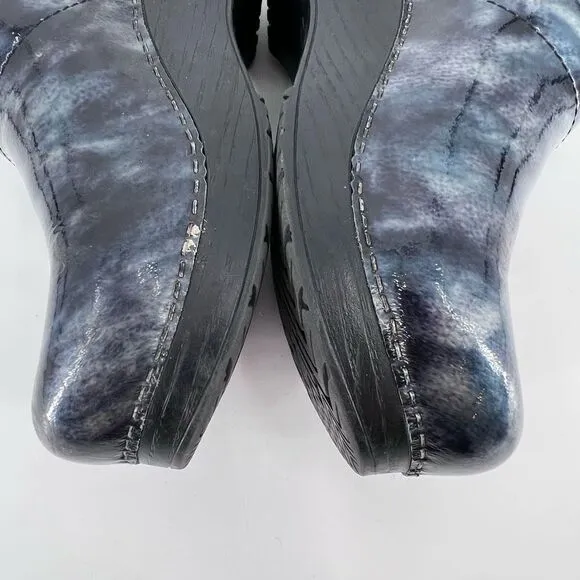 Dansko Women's Patent Leather Marbled Danish Clogs Pewter Gray Black Size 38