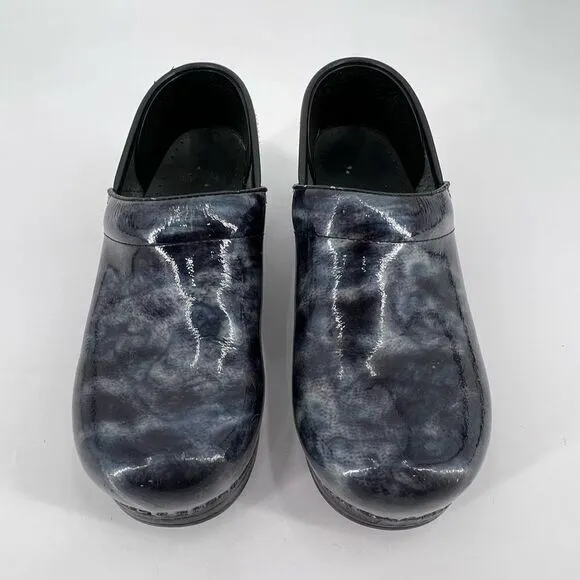 Dansko Women's Patent Leather Marbled Danish Clogs Pewter Gray Black Size 38