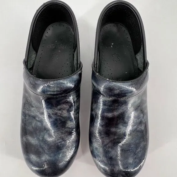Dansko Women's Patent Leather Marbled Danish Clogs Pewter Gray Black Size 38