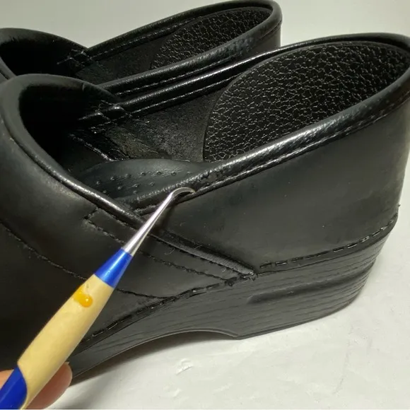 Dansko Women's Profesional Black Leather Comfort Clogs Women's Size 41 US 10.5