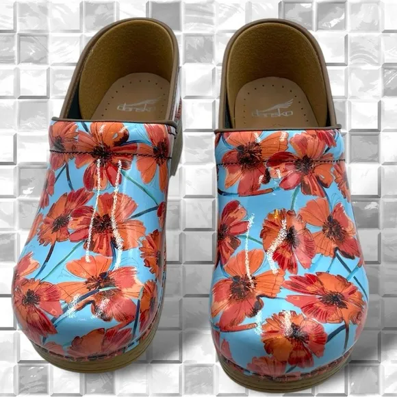 Dansko Women's Professional Poppies Patent Leather Nursing Clogs Size 42