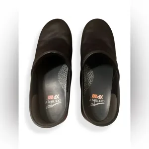 Dansko Women’s XP 2.0 Black Clogs Pull Up Mule Shoes Size 38 Eu 7.5-8 US