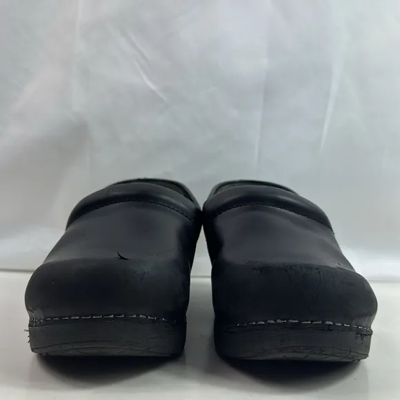 Dansko XP 2.0 Black Leather Women's Clogs