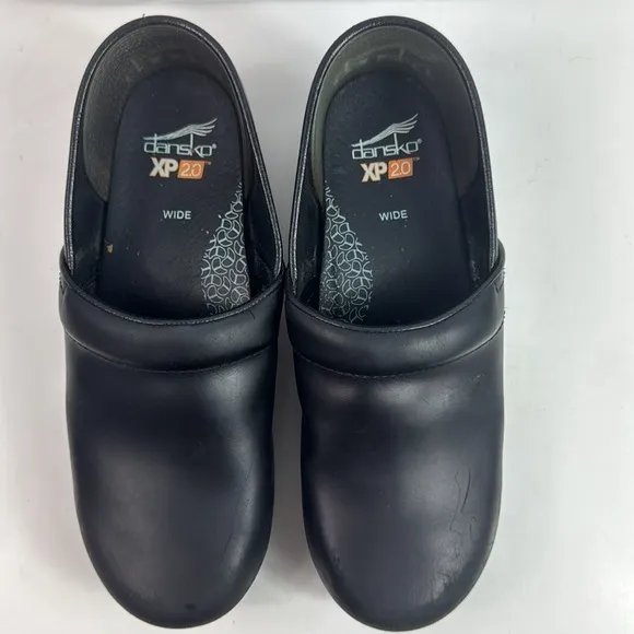 Dansko XP 2.0 Black Leather Women's Clogs