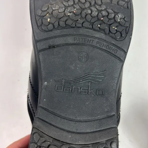 Dansko XP 2.0 Black Leather Women's Clogs