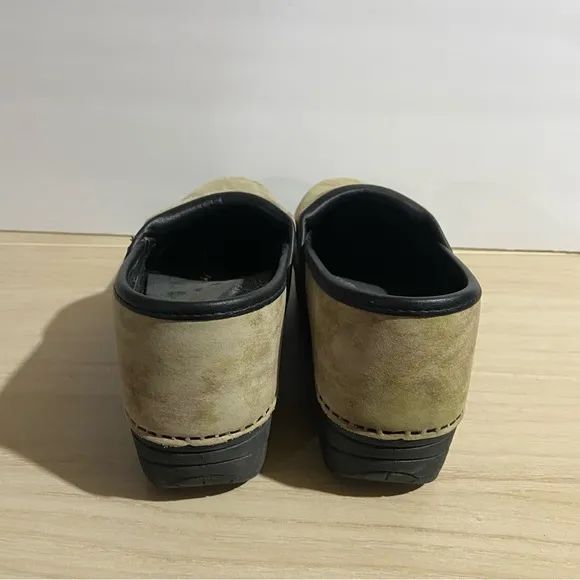 Dansko XP 2.0 Camo Clogs Tan Marbled Slip On Shoes Size 38 7.5-8 Nurse Comfort