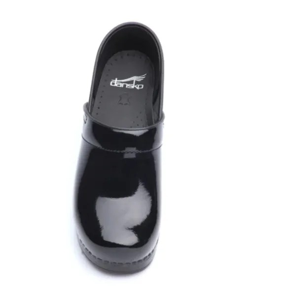 Dansko XP 2.0 Patent Leather Clogs