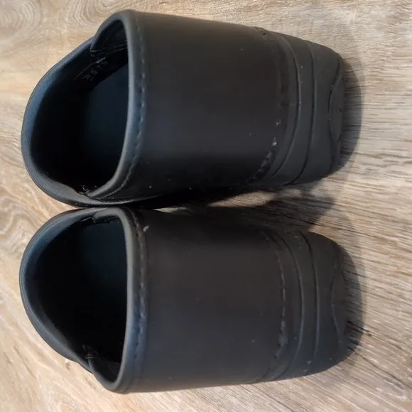 Dansko XP 2.0 Women's Black Clogs Size 38 Euro (8 US)