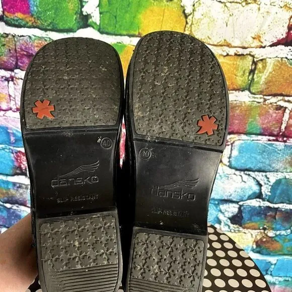 Dansko XP  Black Leather Slip Resistant Comfort Clogs Size 40