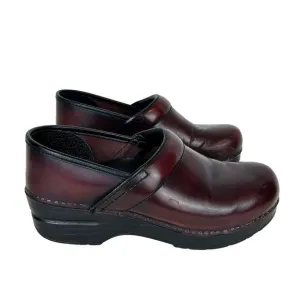 Dansko  XP Clogs Shoes Cordovan Red Burgundy Comfort Brushed Leather 37 6.5 - 7