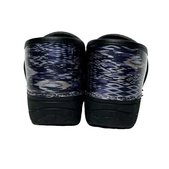 Dansko XP 2.0 navy blue ikat patent clogs size 41