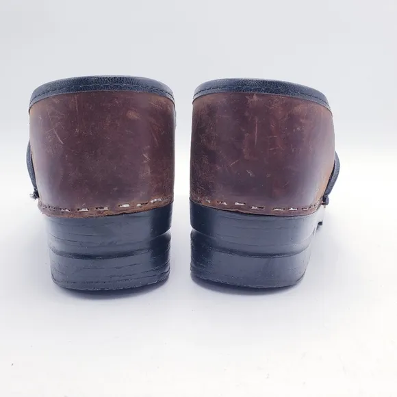 Dansko Professional Antique Brown Oiled Leather Platform Distressed Clogs 43