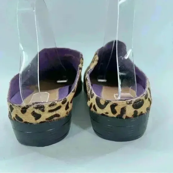 David Tate flats size 8.5 W brown cheetah print calf hair slip on mules clogs