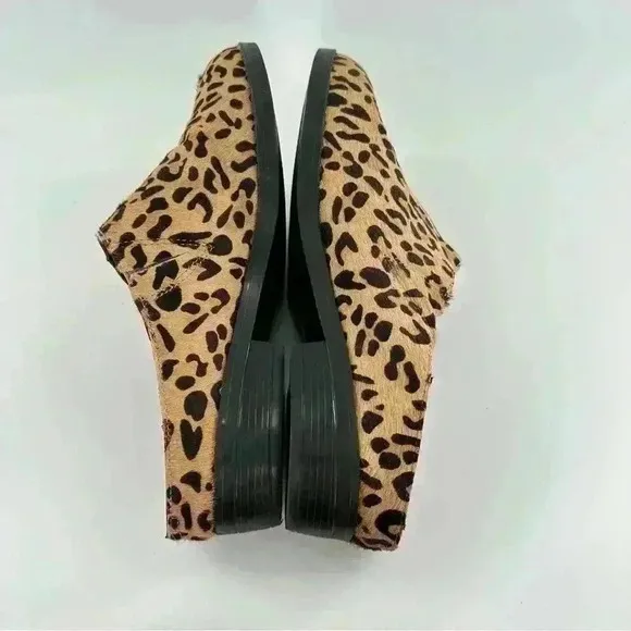 David Tate flats size 8.5 W brown cheetah print calf hair slip on mules clogs