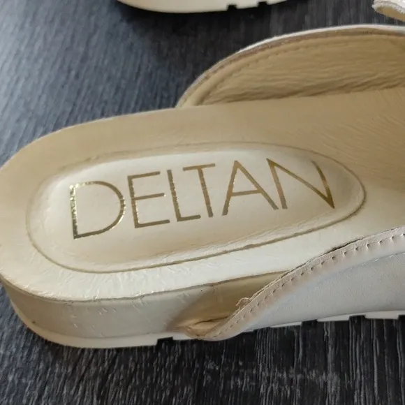 Deltan The Brynn Leather Buckle Mules 6.5. Cream. Slide ons.
