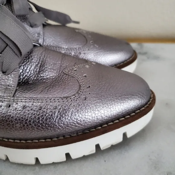 Designer Carmens Pewter Color Leather Wingtip Oxfords Women's Shoe Size 39  8.5