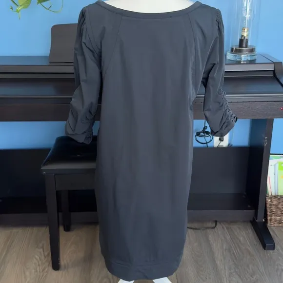Diane Von Furstenberg - Dark Grey Dress W/ Ruched Short Sleeves Size 12
