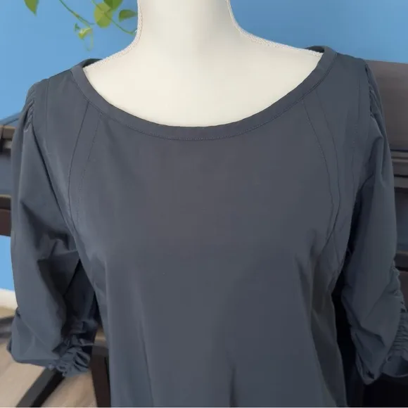 Diane Von Furstenberg - Dark Grey Dress W/ Ruched Short Sleeves Size 12