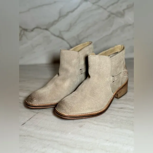 Diba True Caspian Beige Suede Boots New in Box