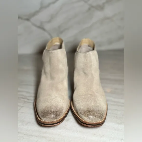 Diba True Caspian Beige Suede Boots New in Box