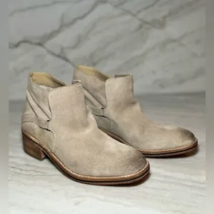 Diba True Caspian Beige Suede Boots New in Box