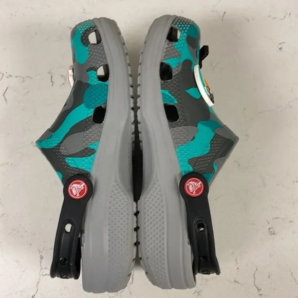 Disney Parks Star Wars Green Camo The Mandalorian Crocs Clogs Men Size 5  Unisex