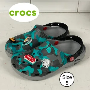Disney Parks Star Wars Green Camo The Mandalorian Crocs Clogs Men Size 5  Unisex