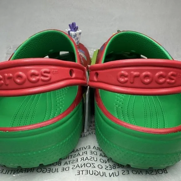 Disney x Crocs Mickey Mouse and Friends Holiday Clogs Woman's 8 limited