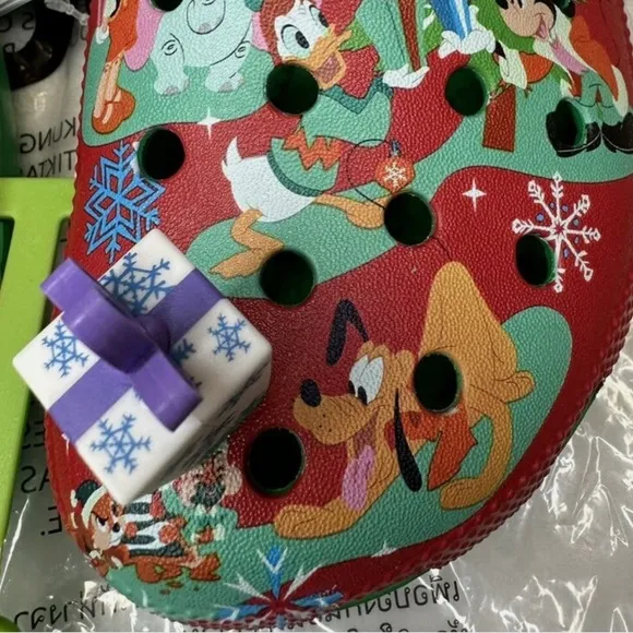 Disney x Crocs Mickey Mouse and Friends Holiday Clogs Woman's 8 limited