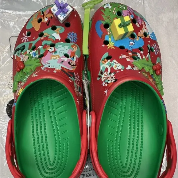 Disney x Crocs Mickey Mouse and Friends Holiday Clogs Woman's 8 limited