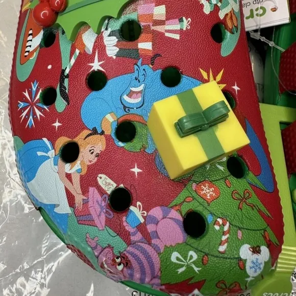 Disney x Crocs Mickey Mouse and Friends Holiday Clogs Woman's 8 limited