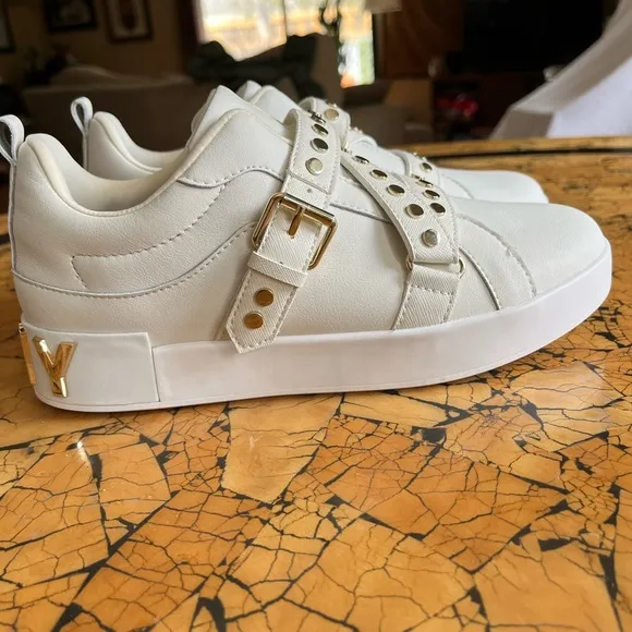 DKNY Studz Leather Embellished Buckled Slip On Sneakers K1060662 - Womens 8