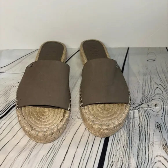 DKNY Women's Everyday Camillo-Platform S Slide Sandal Size 7