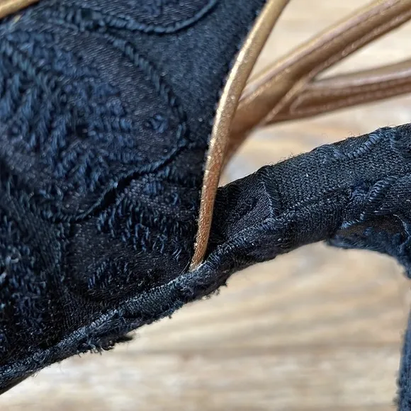 Dolce &amp; Gabbana Vintage Lace Slingback Heels
