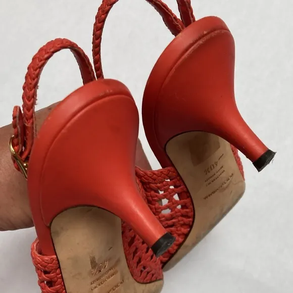 Dolce Gabbana coral basket leather weave kitten heels 40.5 9.5 10