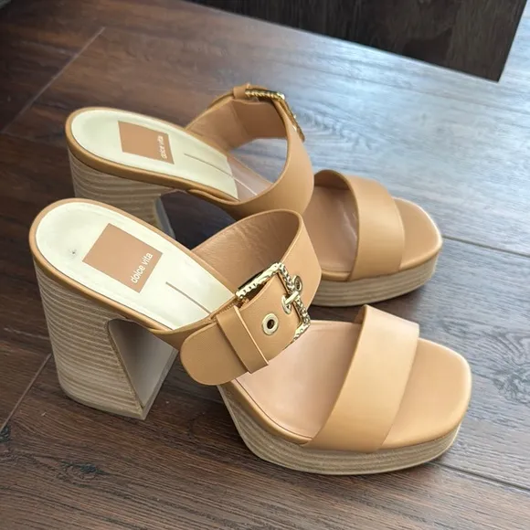 Dolce Vita Landry Tan Mules with Chunky Heel &amp; Gold Hardware, worn once in EUC.