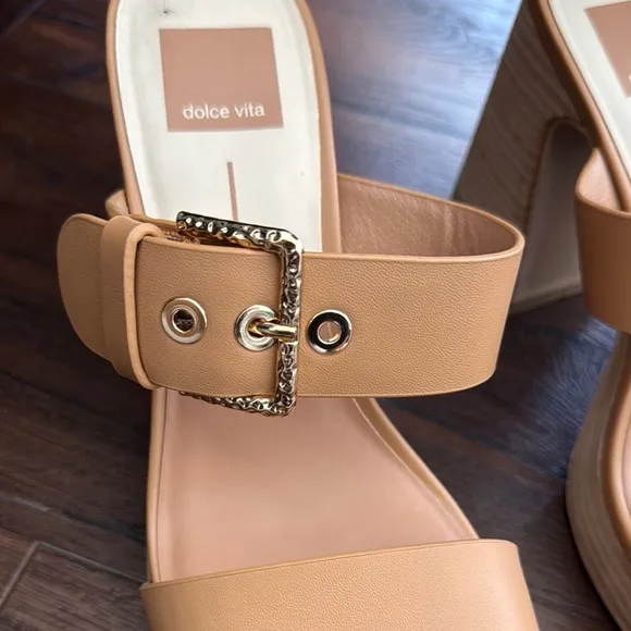 Dolce Vita Landry Tan Mules with Chunky Heel &amp; Gold Hardware, worn once in EUC.