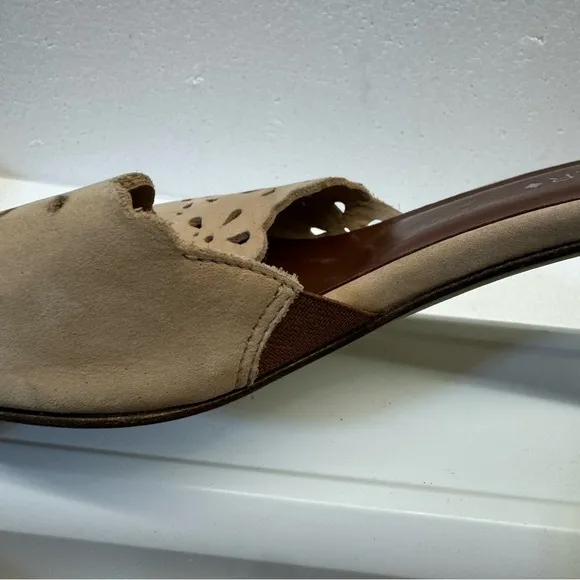 Donald J Pliner Couture EUC‎ Open Toe Kitten Heels Made in ltaly Size 9