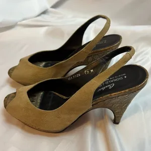 Donald J. Pliner Couture Zozo Metallic Crocodile Slingback Heels, size 7