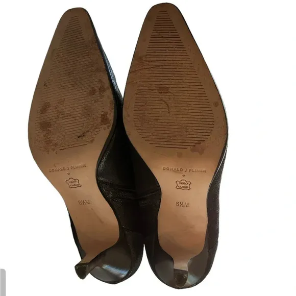 Donald J Pliner Longa Metallic Bronze Pointed Toe Kitten Heel Ankle Boots 6.5