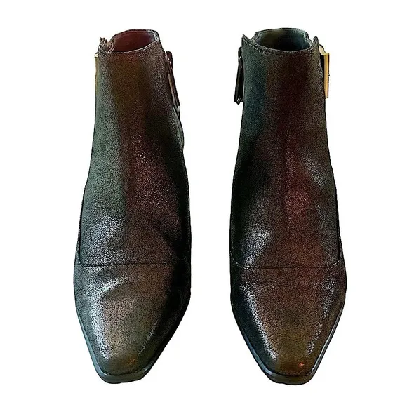 Donald J Pliner Longa Metallic Bronze Pointed Toe Kitten Heel Ankle Boots 6.5