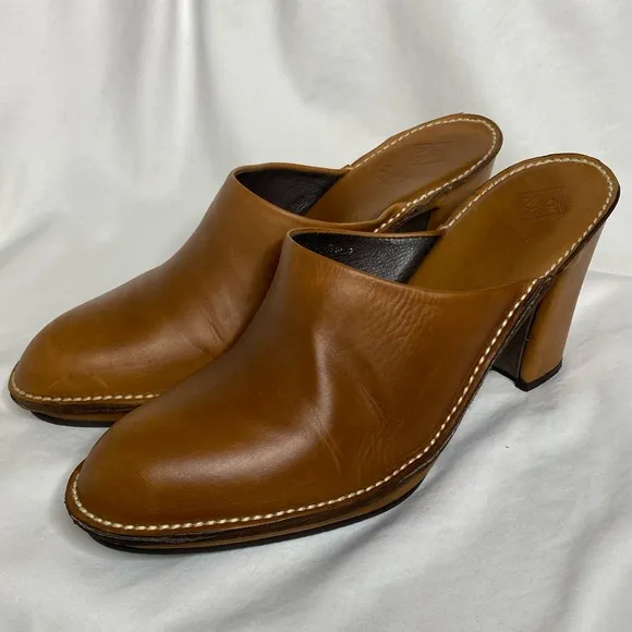 Donald J Pliner Tan Mules, Made in Italy
