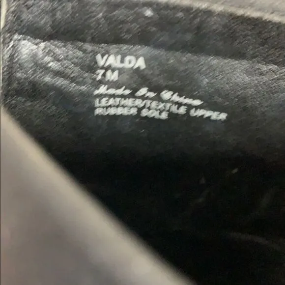 Donald J. Pliner Valda Mixed Western Mules Sz 7