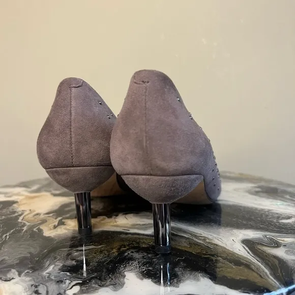 Donald Pliner Bazie Gray Studded Suede Kitten Heels 9