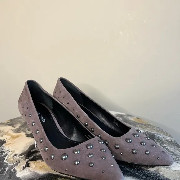 Donald Pliner Bazie Gray Studded Suede Kitten Heels 9
