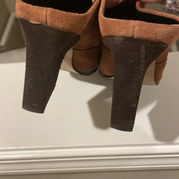 Donald Pliner Valda brown suede western style mules size 9.5