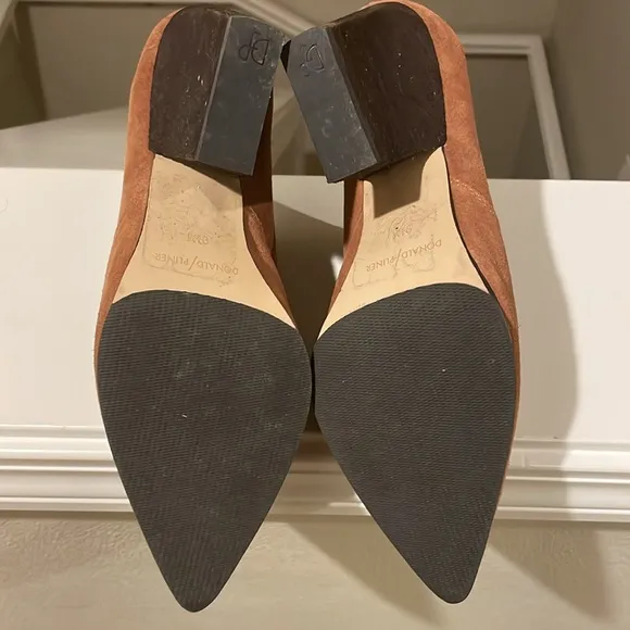 Donald Pliner Valda brown suede western style mules size 9.5